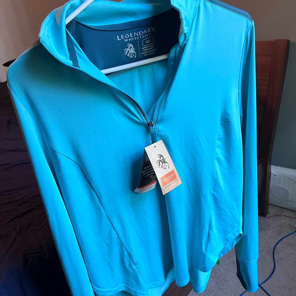 Legendary Whitetails Light Blue Pullover